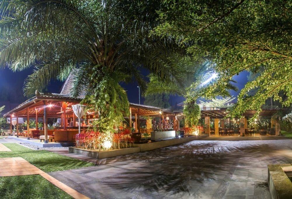 Puteri Gunung Hotel Lembang Exterior foto