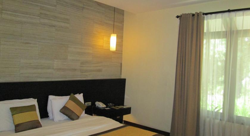 Puteri Gunung Hotel Lembang Exterior foto