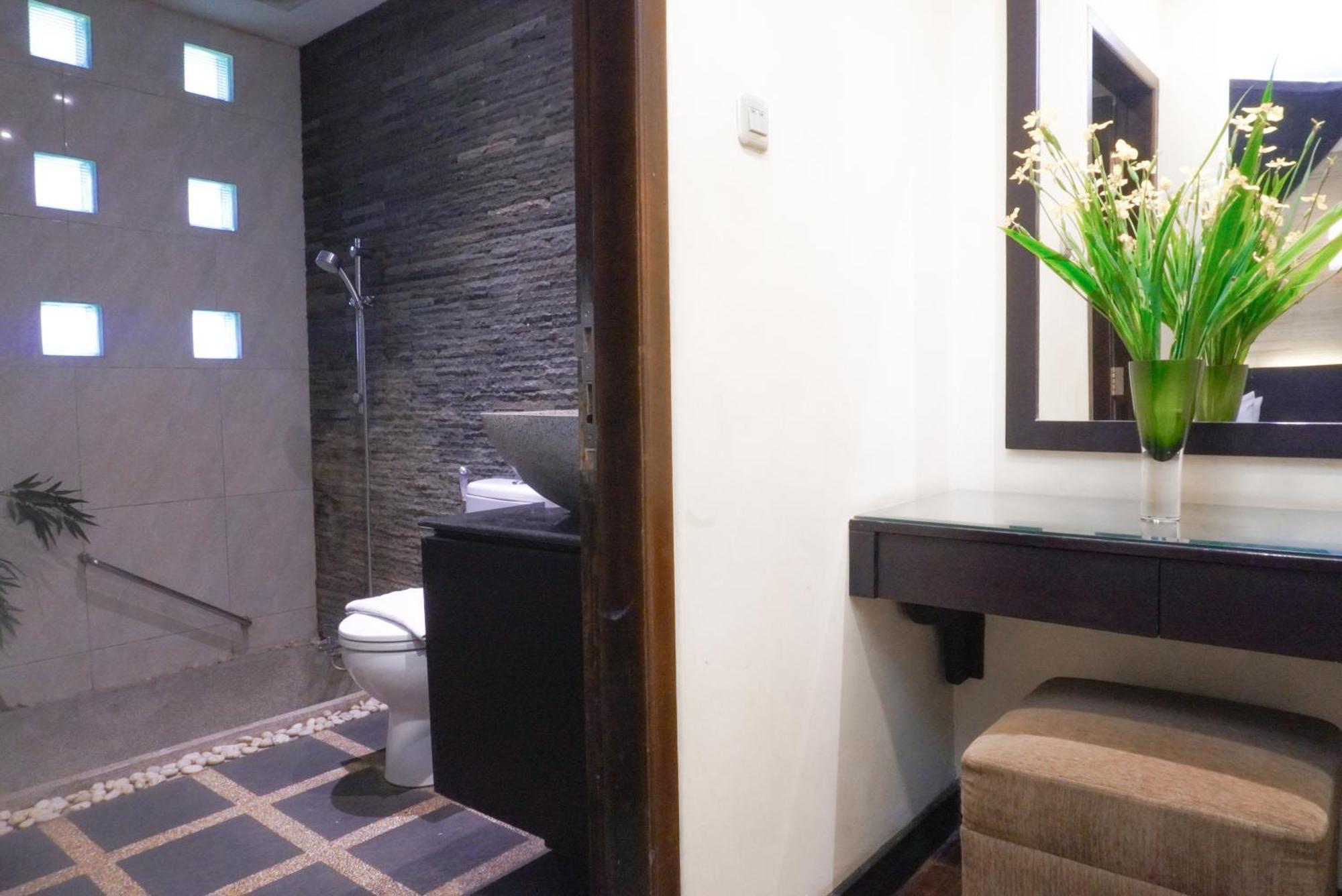 Puteri Gunung Hotel Lembang Exterior foto