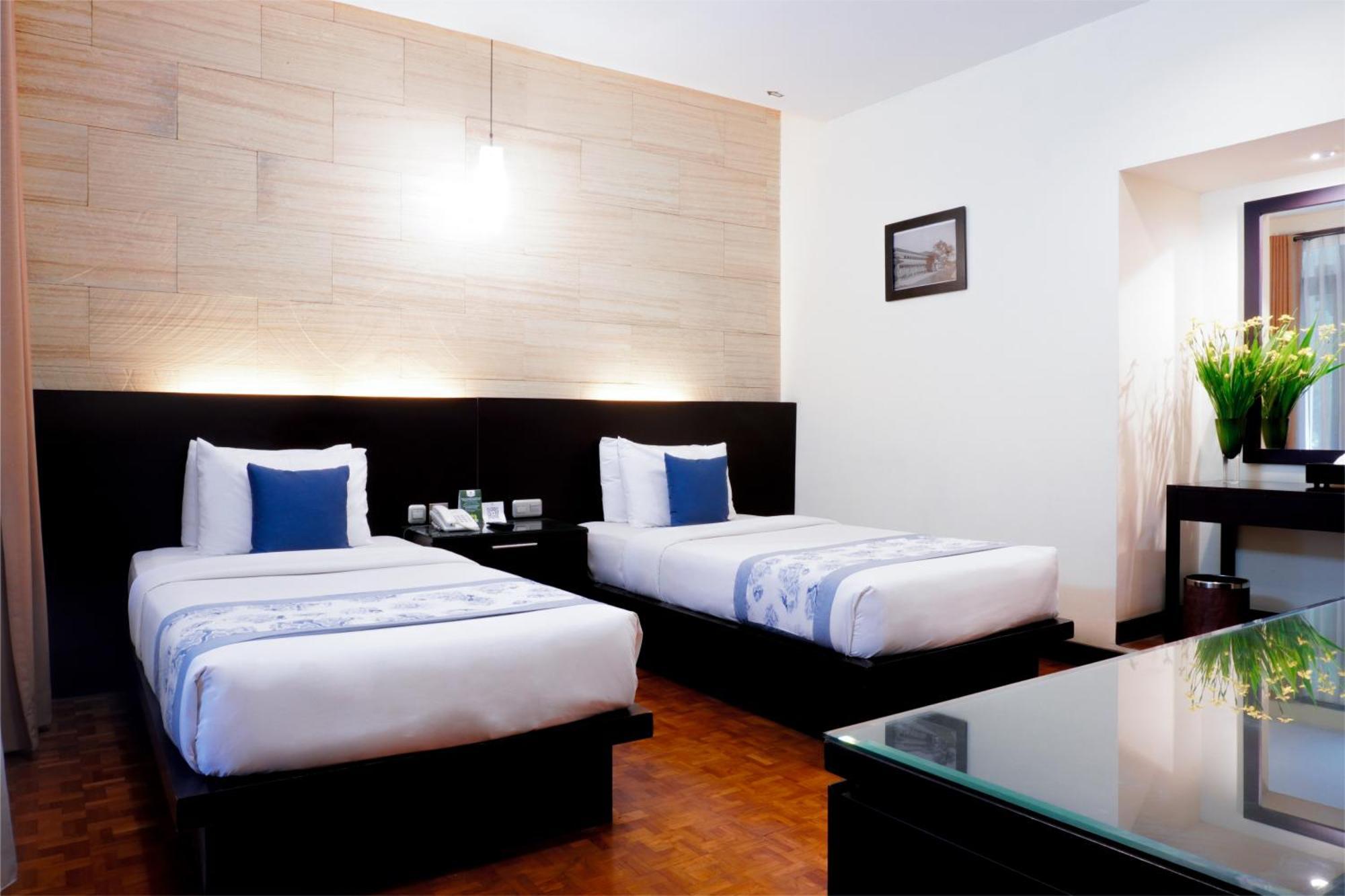 Puteri Gunung Hotel Lembang Exterior foto