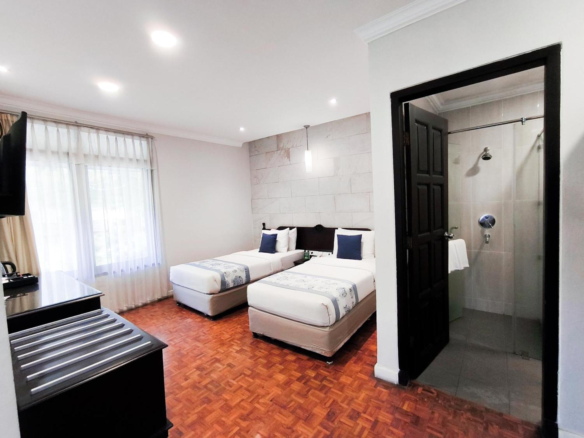 Puteri Gunung Hotel Lembang Exterior foto