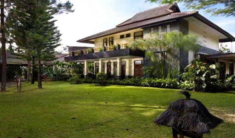 Puteri Gunung Hotel Lembang Exterior foto