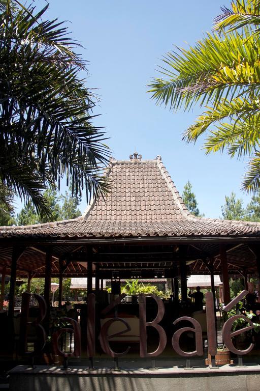 Puteri Gunung Hotel Lembang Exterior foto