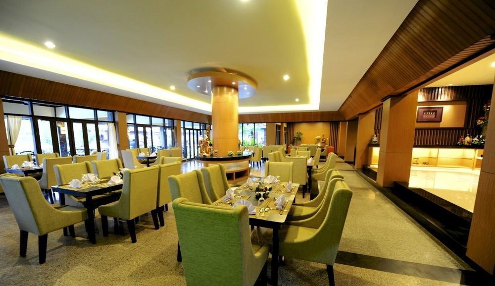 Puteri Gunung Hotel Lembang Exterior foto